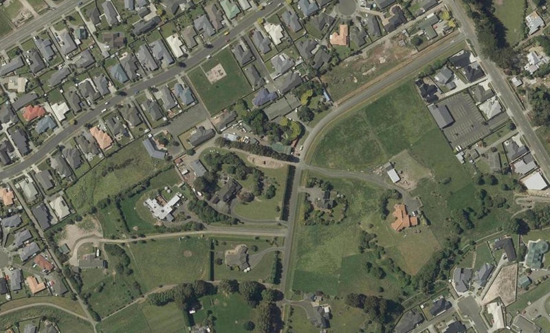 26 Schnell Drive, Kelvin Grove, Palmerston North - Carousel 1