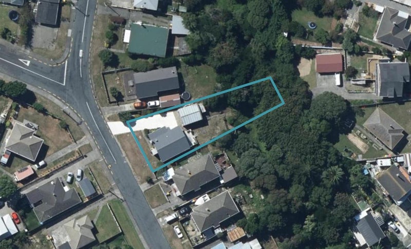 3 Kapiti Crescent, Titahi Bay, Porirua - Carousel 1