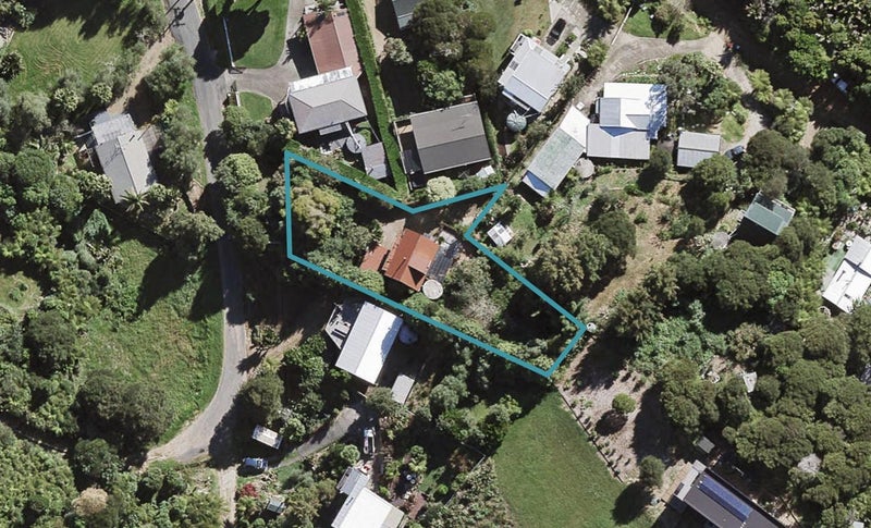 25 Eden Terrace, Onetangi, Waiheke Island - Carousel 1