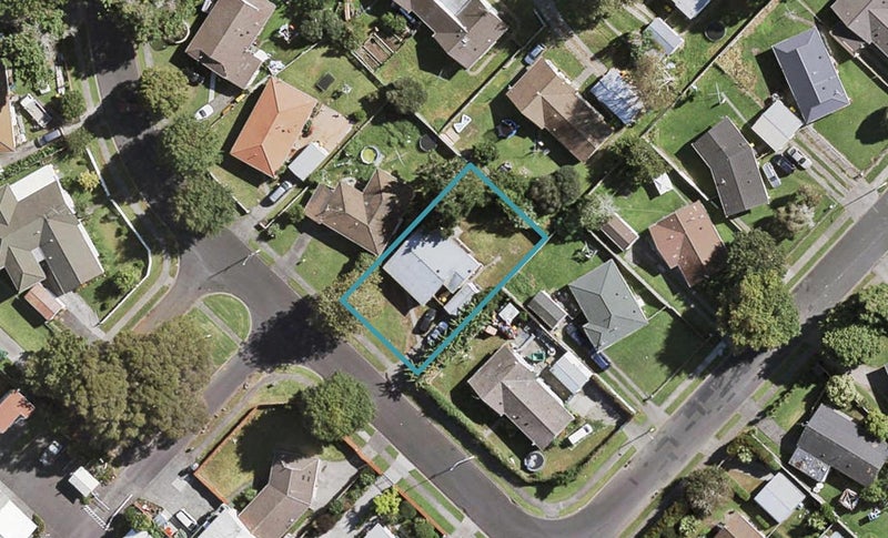 10 Rountree Place, Conifer Grove, Takanini - Carousel 1
