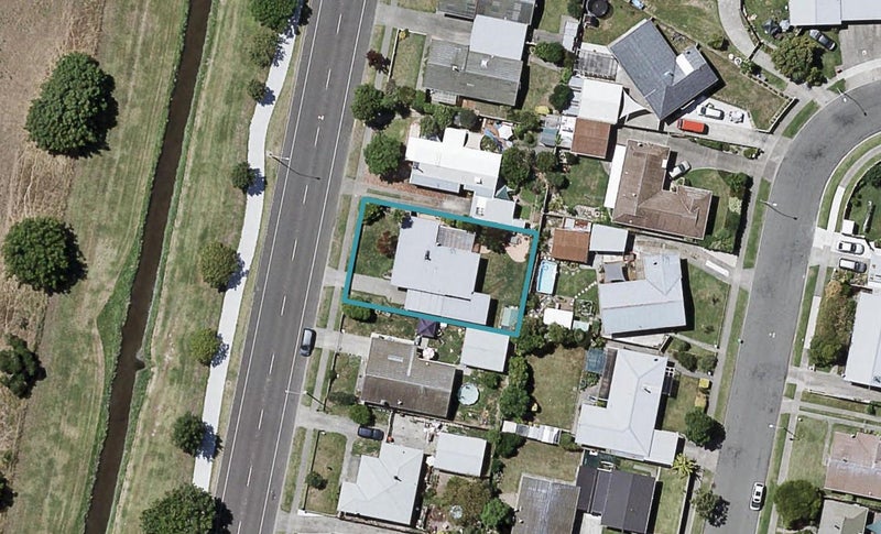 319 Westminster Avenue, Tamatea, Napier - Carousel 1