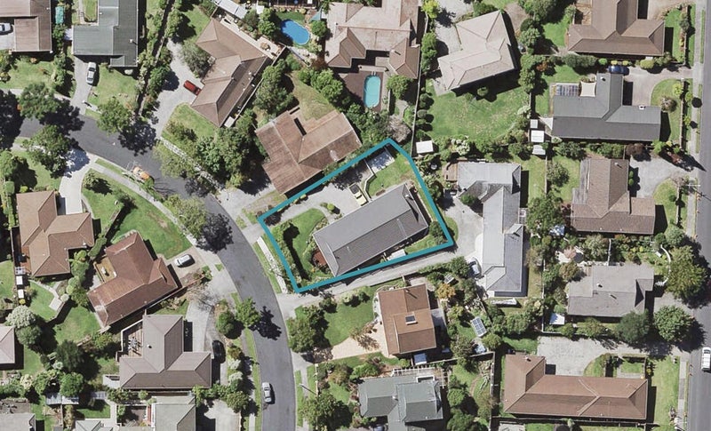 1/14 Fieldstone Court, Northpark, Auckland - Carousel 1