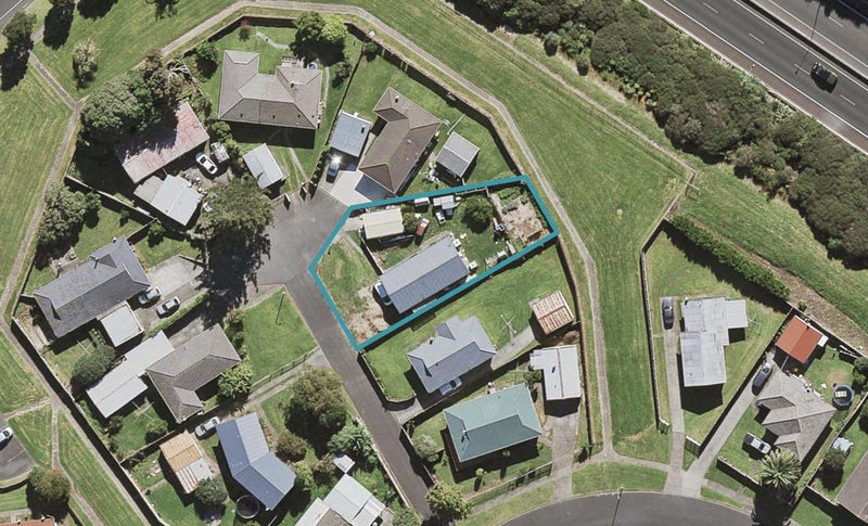 5 Kelburn Lane, Mangere, Auckland - Carousel 1
