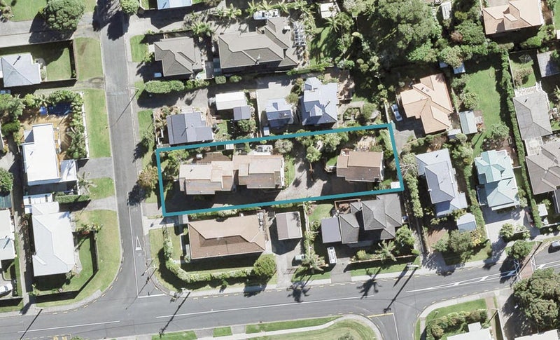 2/3 Marie Ave, Red Beach, Whangaparāoa - Carousel 1