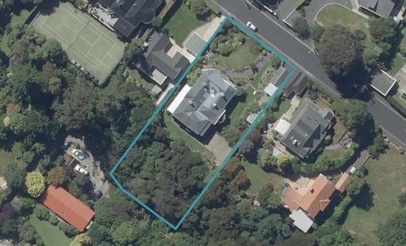 18 Grendon Street, Maori Hill, Dunedin - Carousel 1
