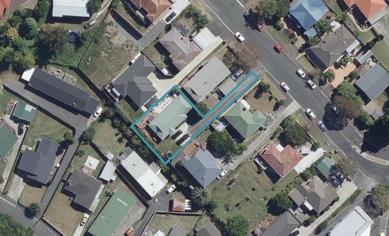 7A Ridout Street, Maeroa, Hamilton - Carousel 1