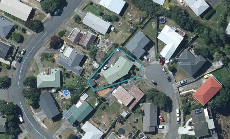 7 Lancewood Grove, Ranui, Porirua - Carousel 1