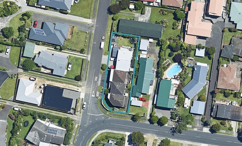 1A Laing Place, Otumoetai, Tauranga - Carousel 1