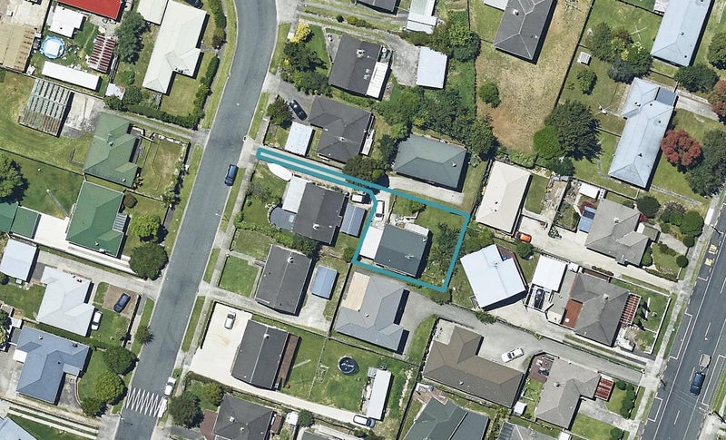 65 Henderson Crescent, Parkvale, Tauranga - Carousel 1