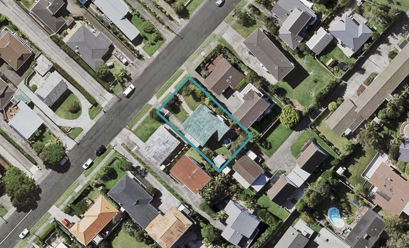 14 Stanley Avenue, Milford, Auckland - Carousel 1