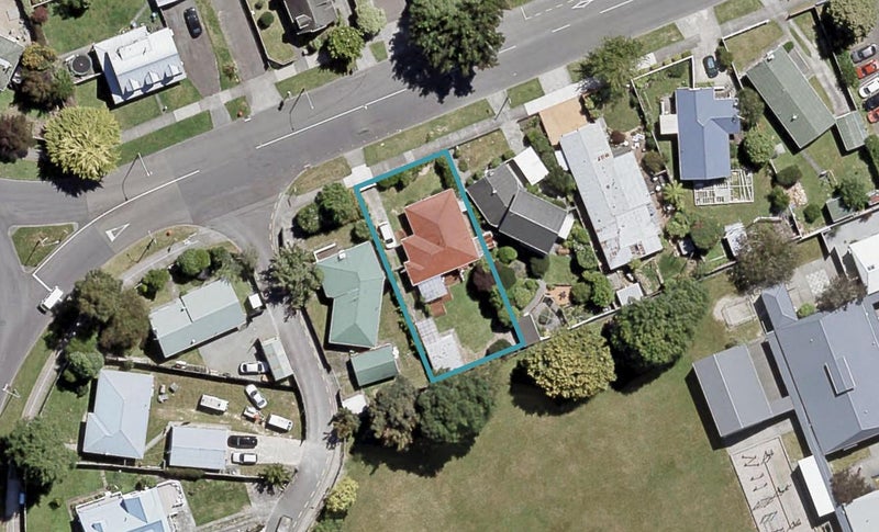 6 California Drive, Totara Park, Upper Hutt - Carousel 1