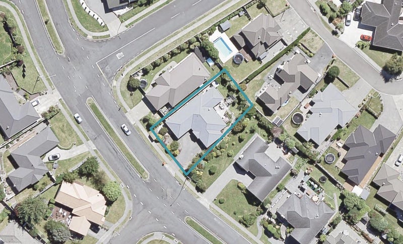 10 Kirton Drive, Riverstone Terraces, Upper Hutt - Carousel 1