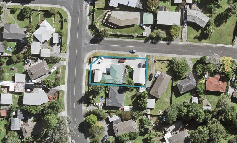 56 Captain Scott Road, Glen Eden, Auckland - Carousel 1