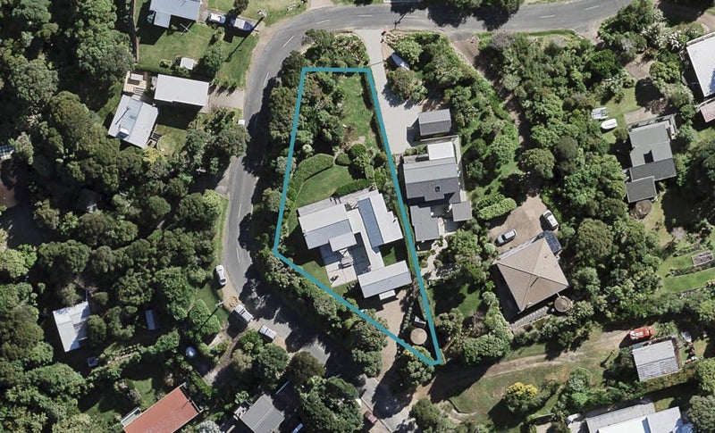 45 Coromandel Road, Oneroa, Waiheke Island - Carousel 1