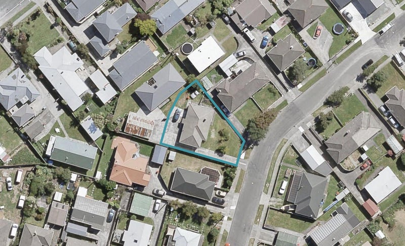 7 Atiawa Crescent, Waiwhetu, Lower Hutt - Carousel 1