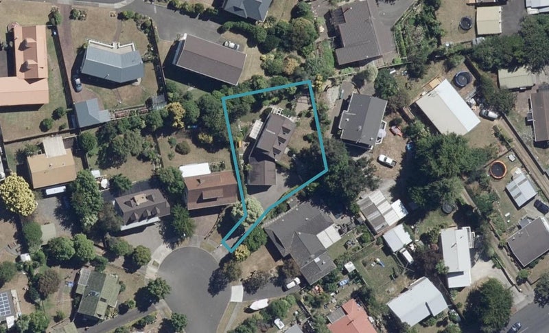6 Horoeka Court, Pukete, Hamilton - Carousel 1