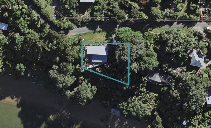 6 Omiha Road, Omiha, Waiheke Island - Carousel 1