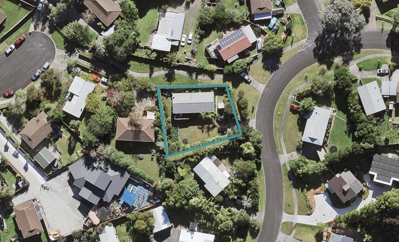 11 Crosby Road, West Harbour, Auckland - Carousel 1