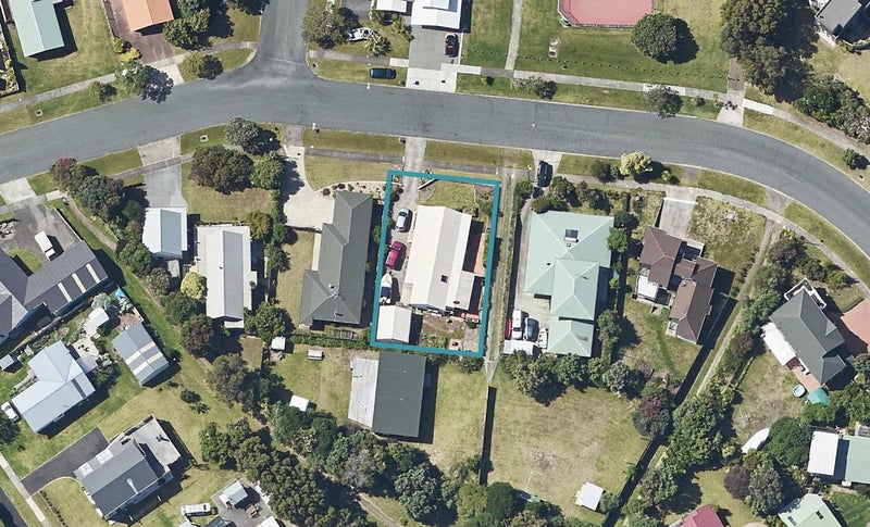 8 Papaunahi Road, Bowentown, Katikati - Carousel 1