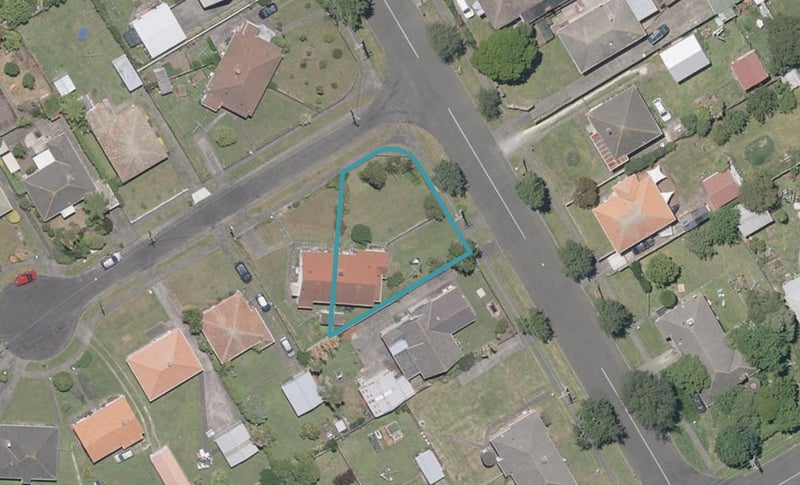 30 Millward Street, Whanganui East, Whanganui - Carousel 1