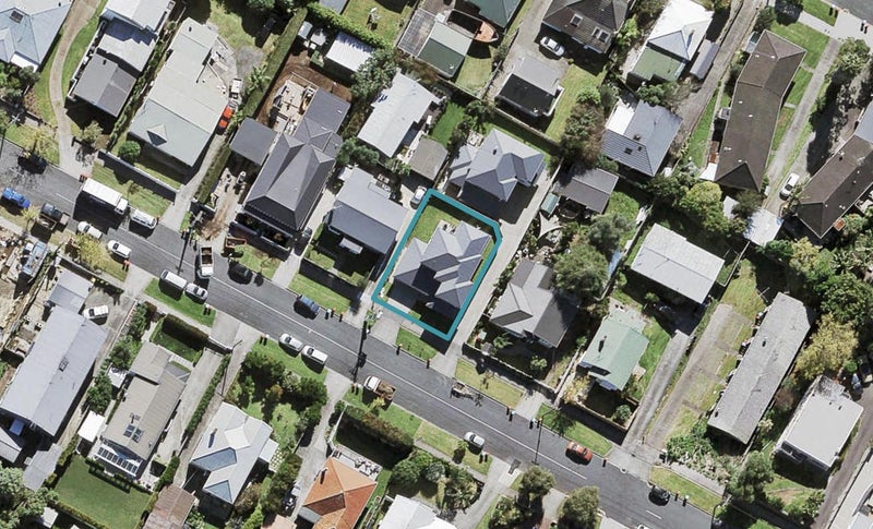 37A Bannerman Road, Morningside, Auckland - Carousel 1