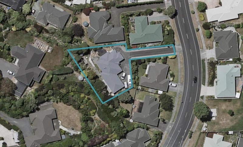 52 Guildford Drive, Paraparaumu - Carousel 1