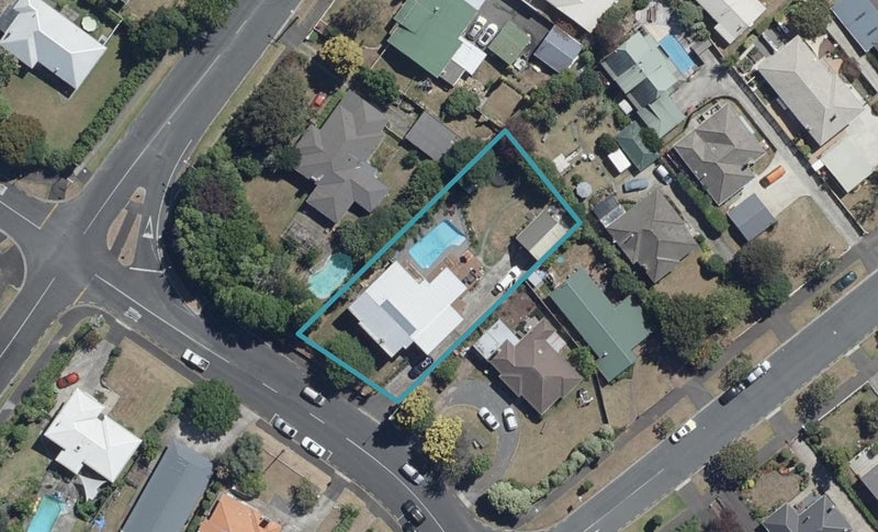 16 Mitcham Avenue, Forest Lake, Hamilton - Carousel 1
