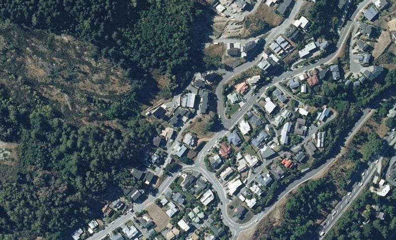 1A Olivers Place, Queenstown, Queenstown - Carousel 1