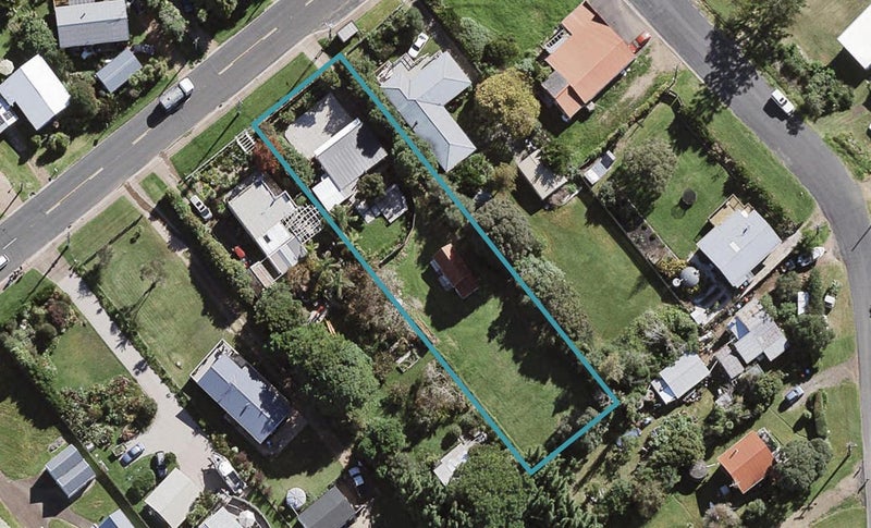 25 Onetangi Road, Onetangi, Waiheke Island - Carousel 1