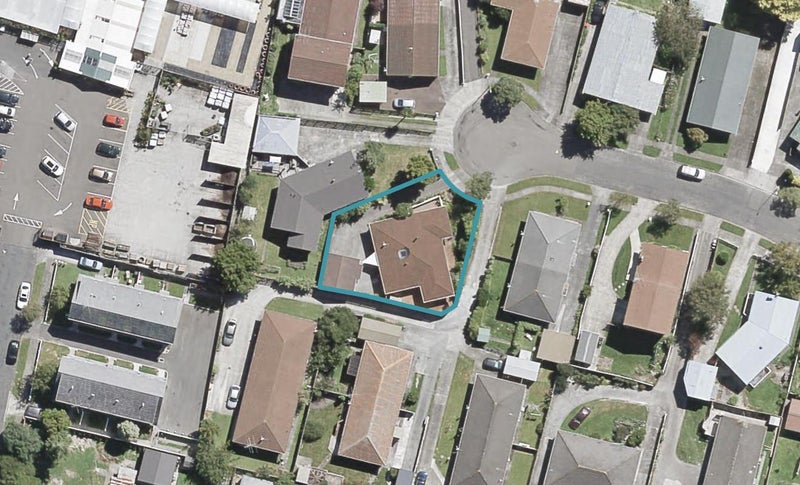 10 Heather Grove, Fairfield, Lower Hutt - Carousel 1