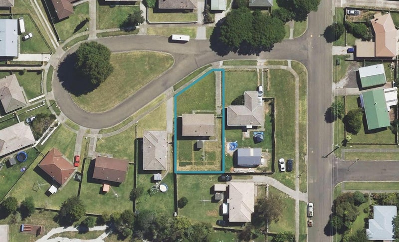 3 Davy Place, Outer Kaiti, Gisborne - Carousel 1
