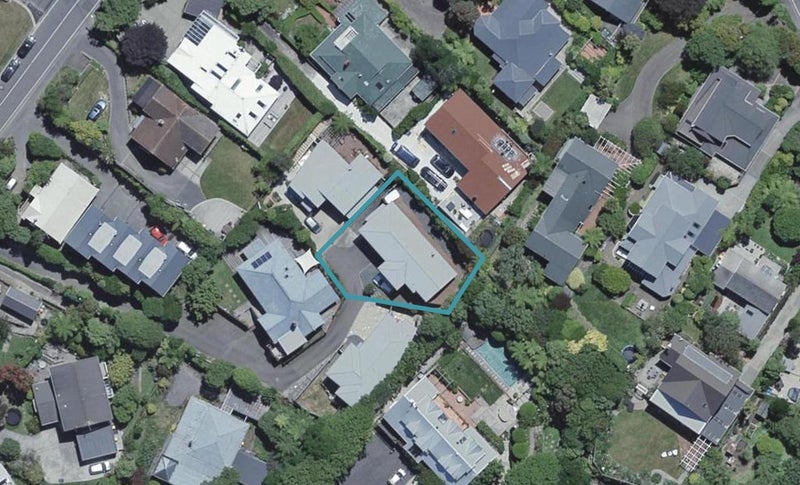 57C Simla Crescent, Khandallah, Wellington - Carousel 1