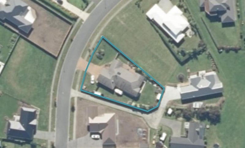 39 Montgomery Crescent, Taupo - Carousel 1