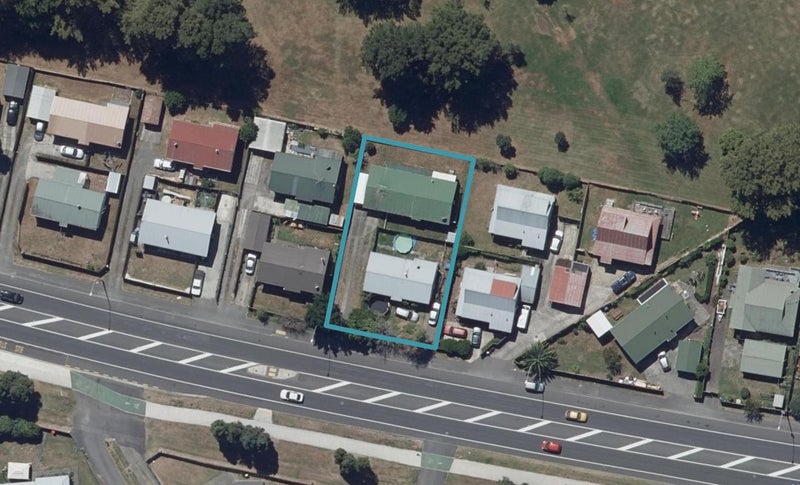 76B Kahikatea Drive, Melville, Hamilton - Carousel 1