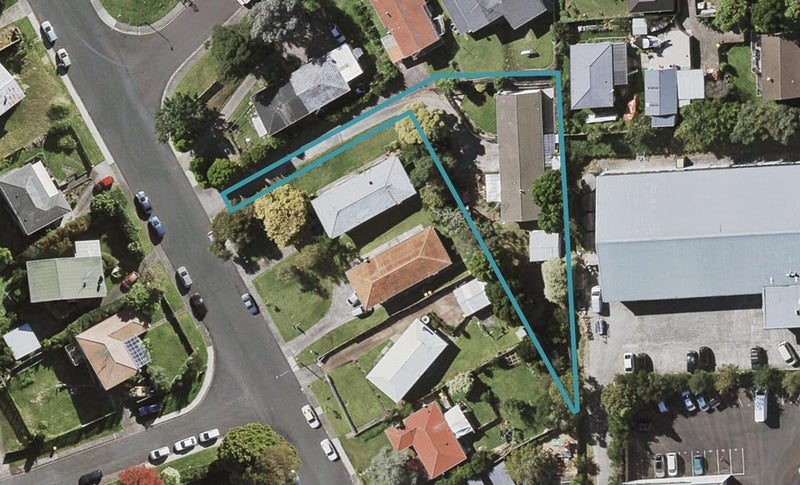 2/38 Cheval Drive, Tōtara Vale, Auckland - Carousel 1