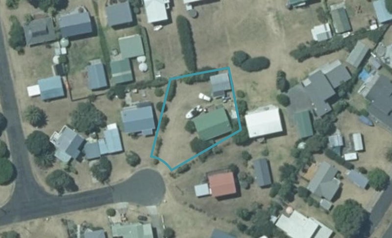 17 Hicks Place, Cooks Beach, Whitianga - Carousel 1