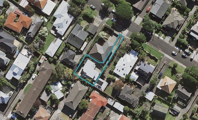7A Kowhatu Road, One Tree Hill, Auckland - Carousel 1