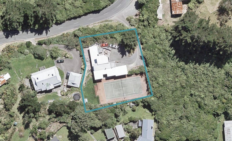 12 Stratton Street, Normandale, Lower Hutt - Carousel 1