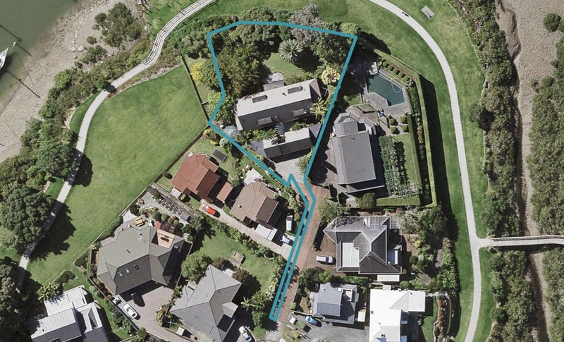 12 Dayspring Way, Pakuranga, Auckland - Carousel 1