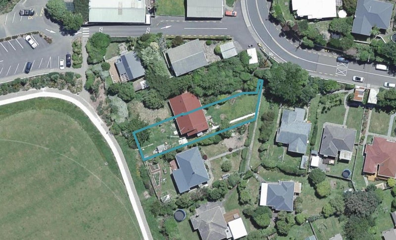 17 Sunshine Avenue, Karori, Wellington - Carousel 1
