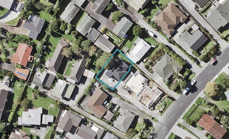 61B Moore Street, Howick, Auckland - Carousel 1