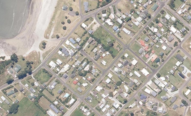 10 Tarakihi Crescent, Mahia, Nuhaka - Carousel 1