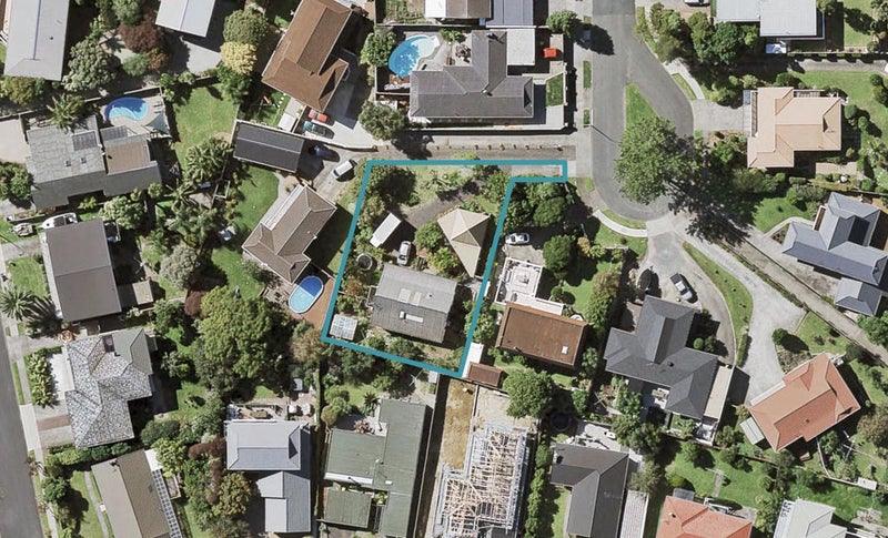 19 Tercel Place, Sunnyhills, Auckland - Carousel 1