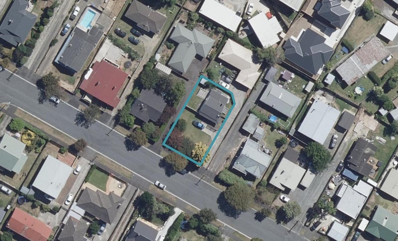 14 Matai Street, Maeroa, Hamilton - Carousel 1