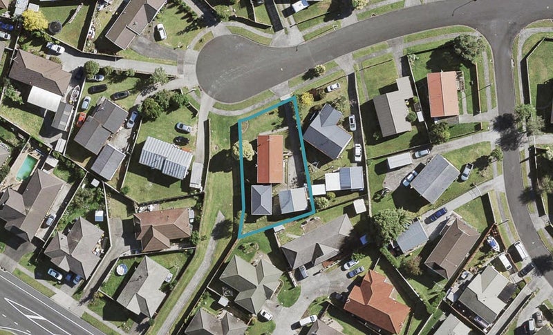 28 Bernina Place, Weymouth, Auckland - Carousel 1