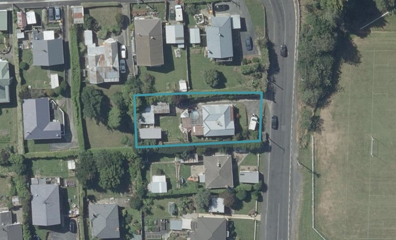 4 Christie Street, Abbotsford, Dunedin - Carousel 1