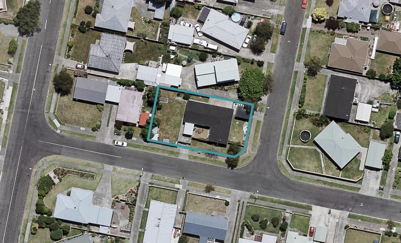 5 Clark Avenue, Pirimai, Napier - Carousel 1