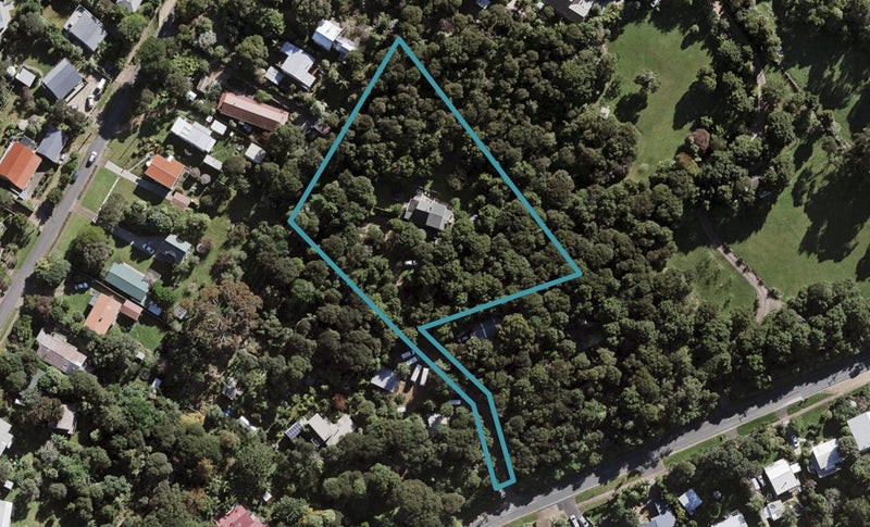 20A Sea View Road, Ostend, Waiheke Island - Carousel 1