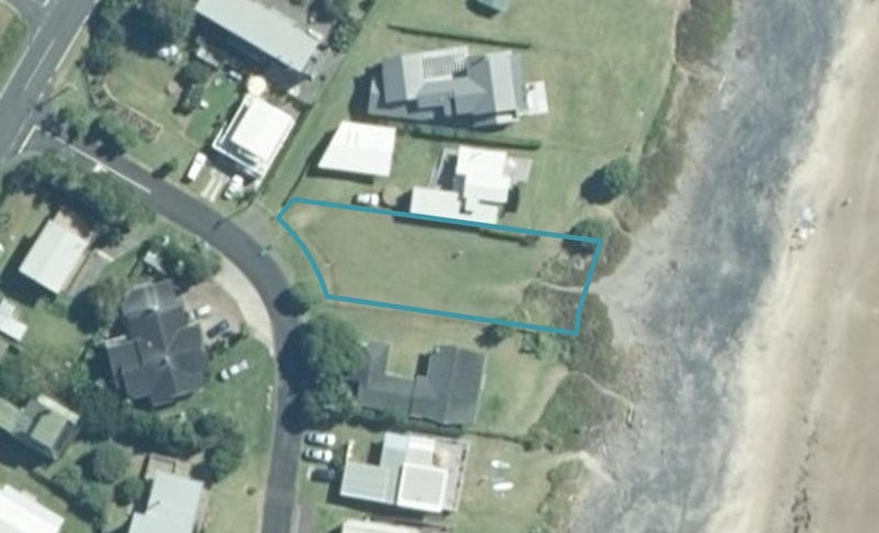 18 Wharekaho Crescent, Wharekaho, Whitianga - Carousel 1