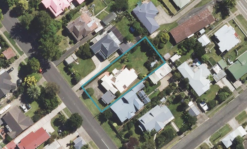 79 Stout Street, Whataupoko, Gisborne - Carousel 1